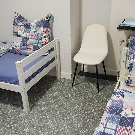 Handwerker Unterkunft Monteurzimmer Mit Gemeinschaftsbad In Brebach Saarbrücken Exterior foto